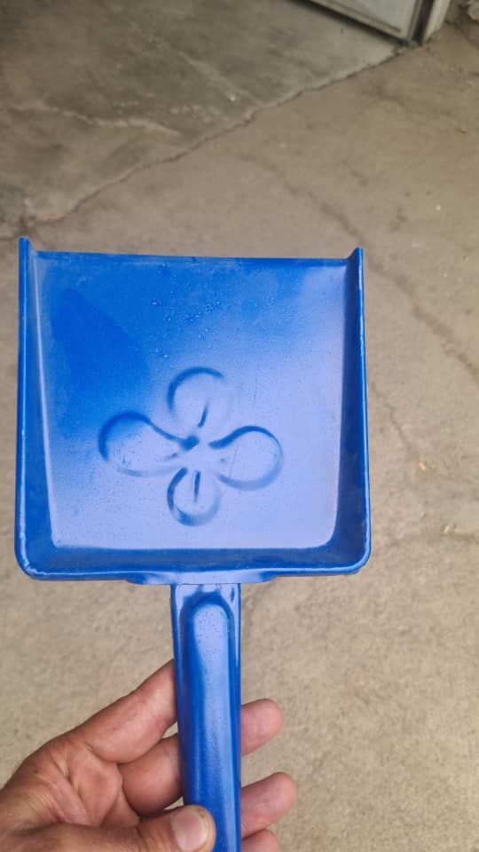 انواع خاک انداز