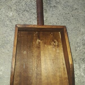 خاک انداز چوبی