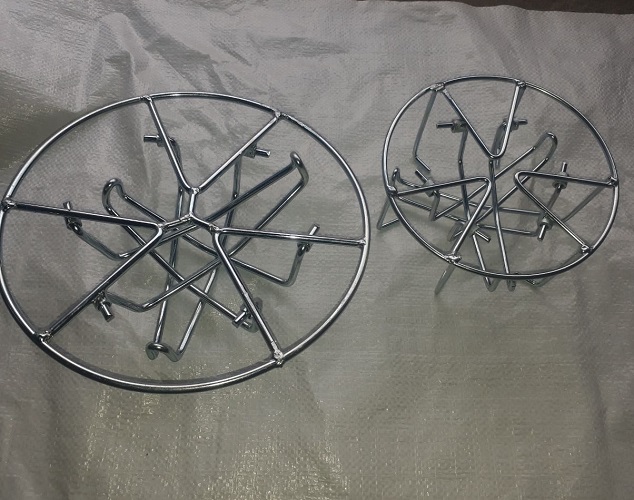 سه پایه تاشو گرد قابل نصب روی پیکنیک